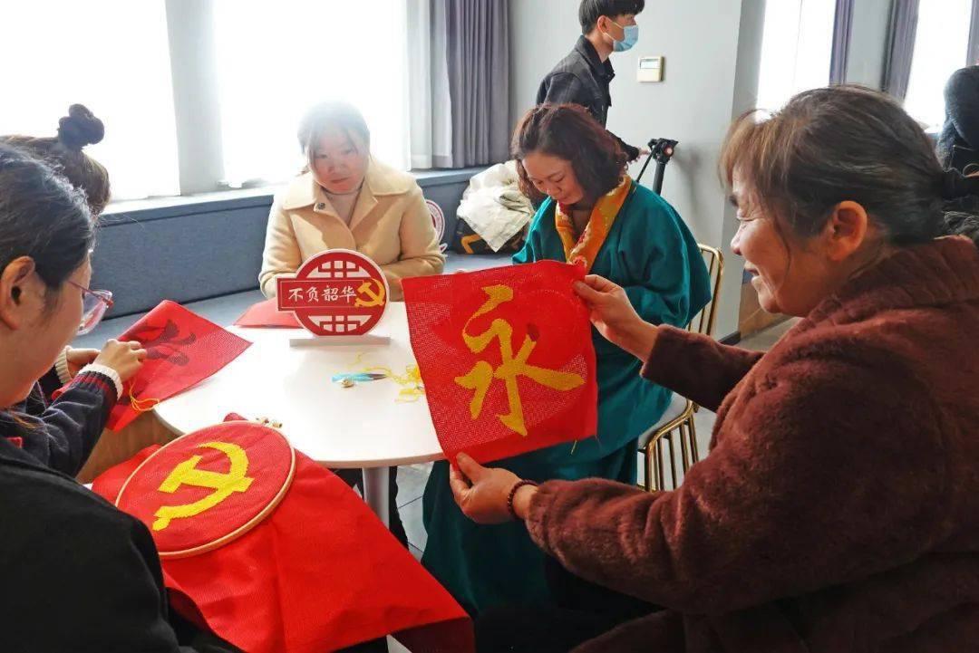 可爱女孩当管家